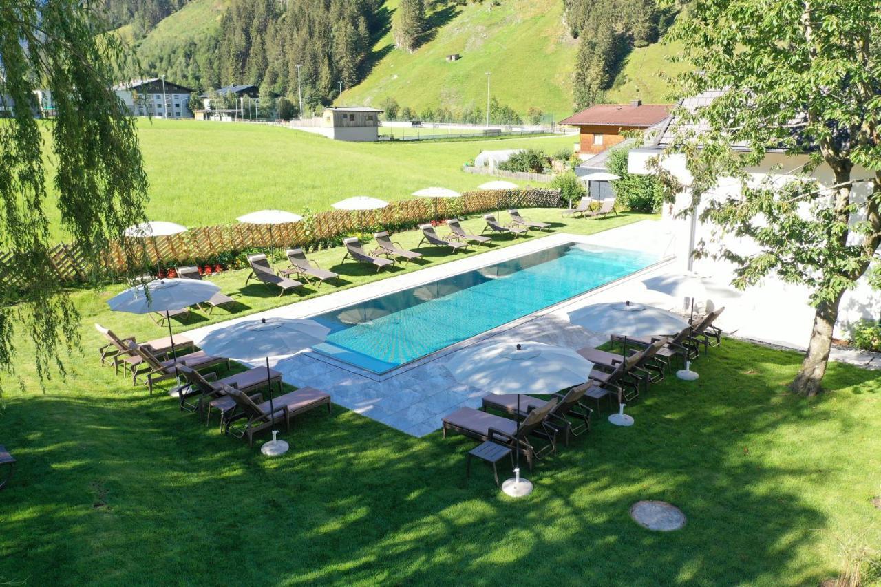 Rauriserhof 4 Sterne Superior Hotel Exterior photo