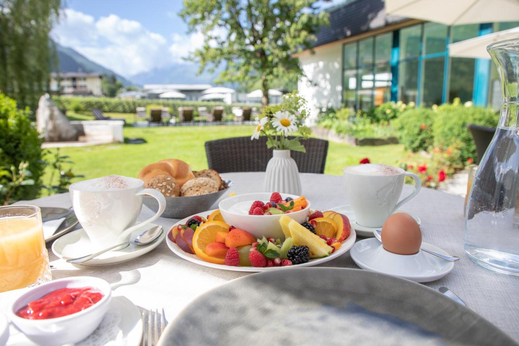 Rauriserhof 4 Sterne Superior Hotel Exterior photo