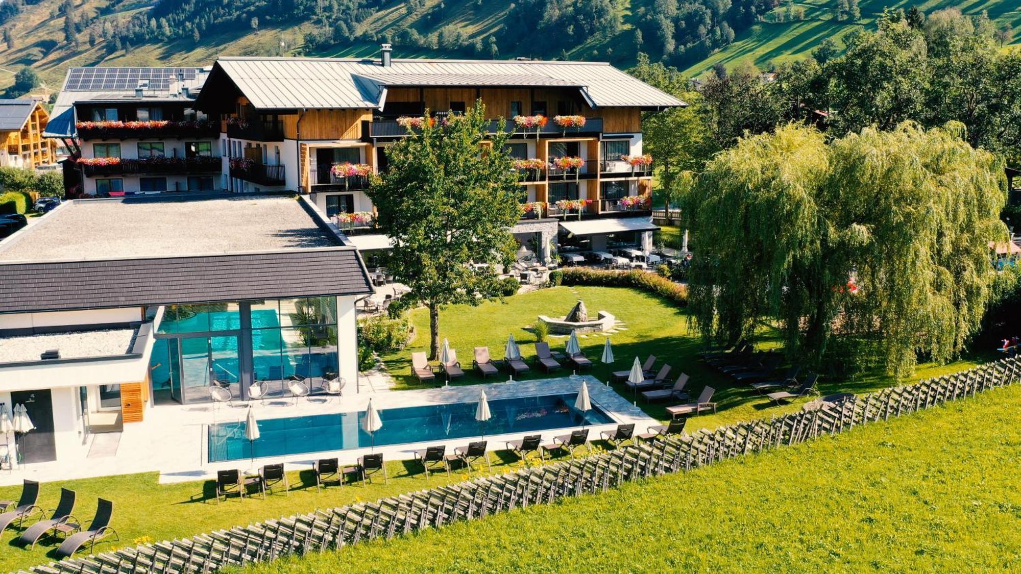 Rauriserhof 4 Sterne Superior Hotel Exterior photo