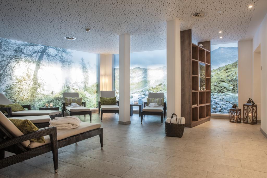 Rauriserhof 4 Sterne Superior Hotel Exterior photo